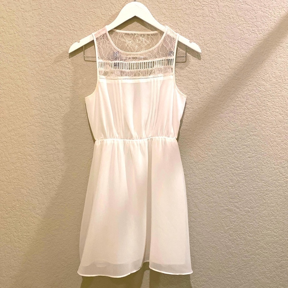 Bcbgeneration White Mini Dress in XXS Host Pick